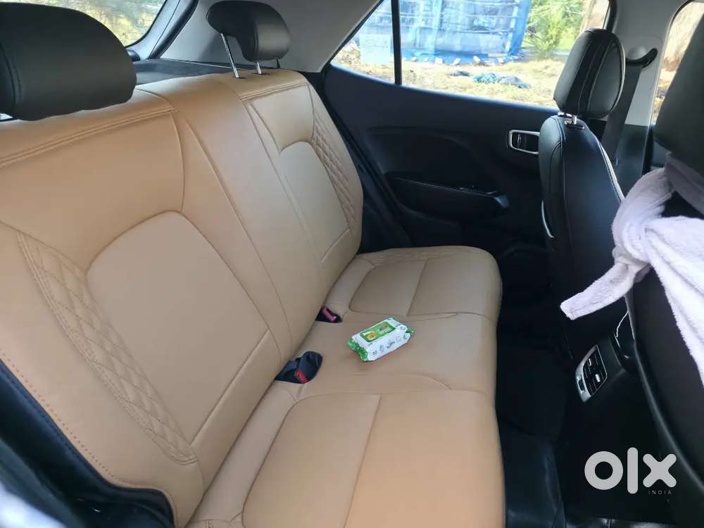 Hyundai Venue 2019 Petrol Well Maintained