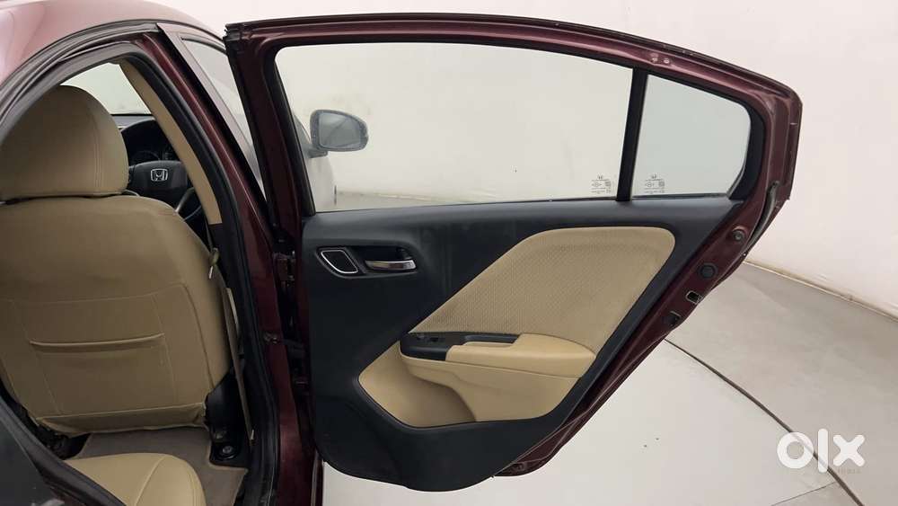 Honda City I-vtec V, 2017, Petrol