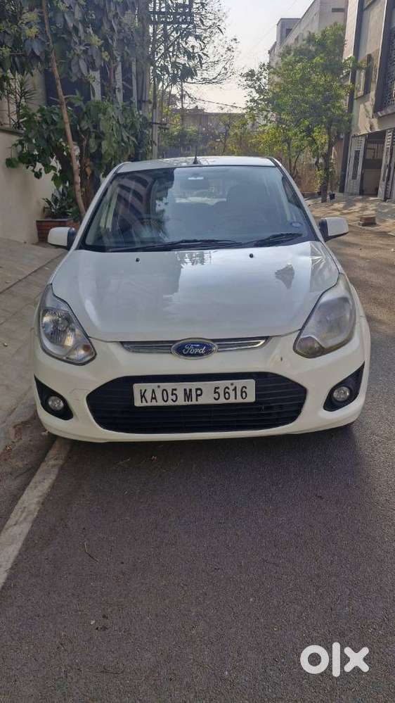 Ford Figo 1.2p Titanium Mt, 2014, Petrol