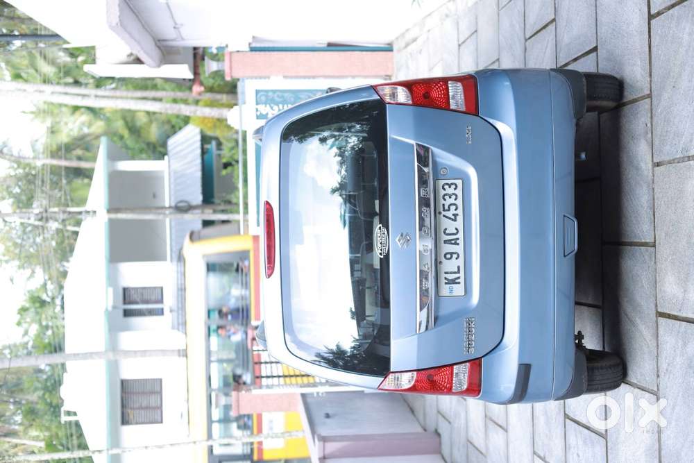 Maruthi  R