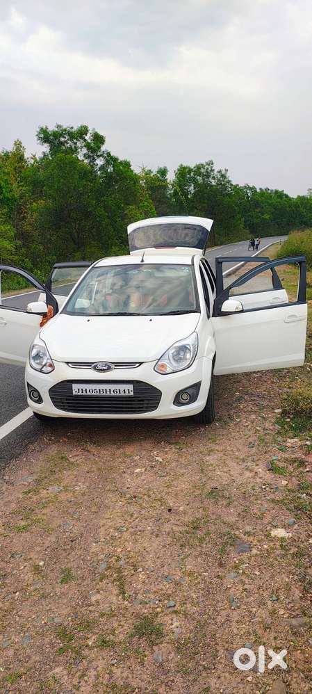 Ford Figo 2016 Petrol 45000 Km Driven