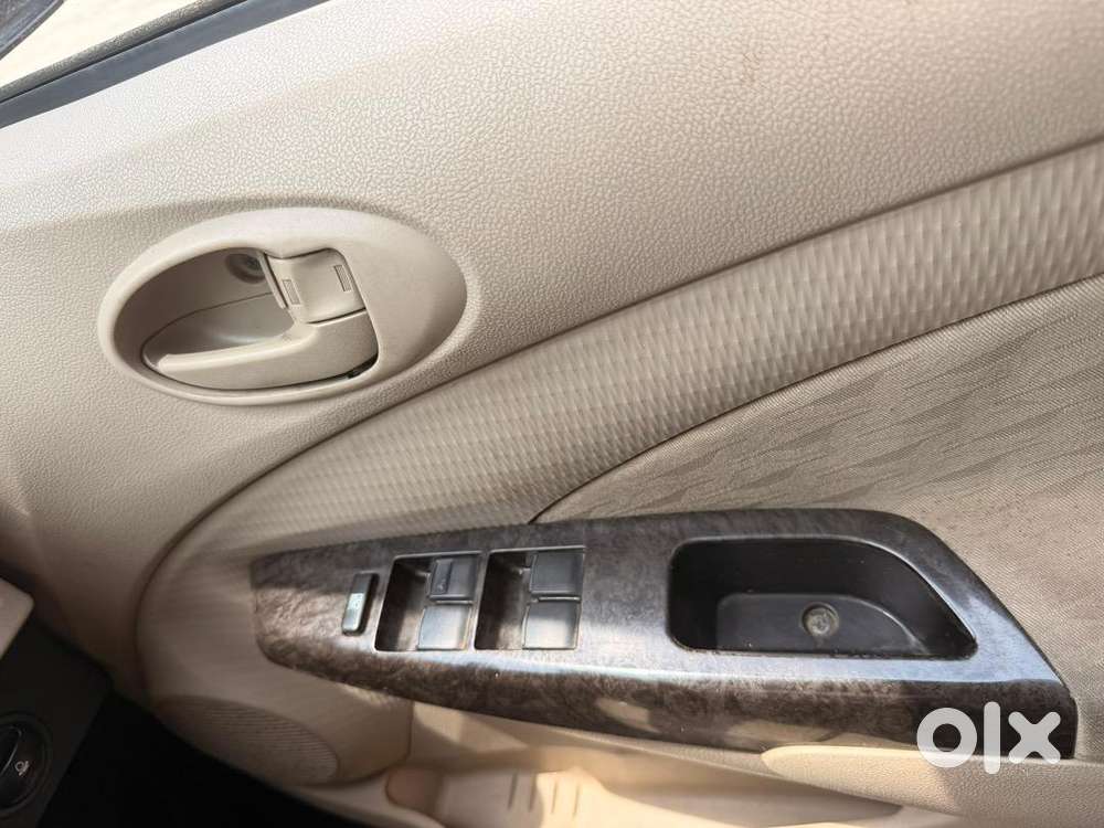 Toyota Etios Liva 2018 Petrol 95899 Km Driven