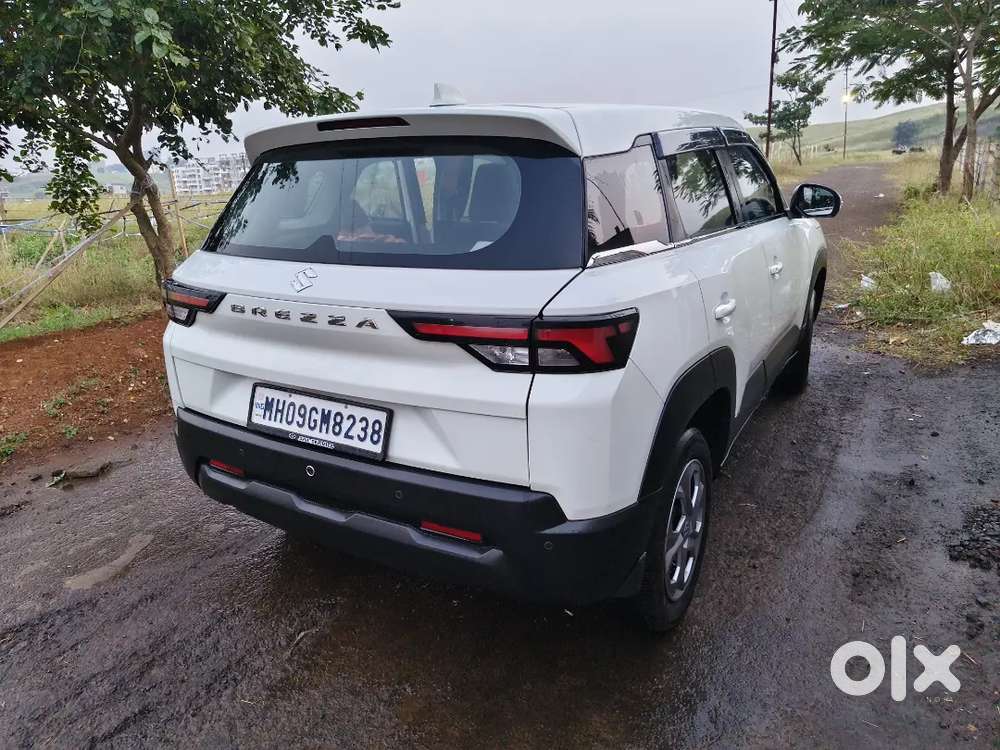 Maruti Suzuki Brezza Lxi 2024