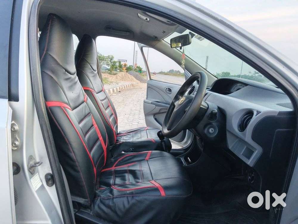Toyota Etios Liva, 2011, Petrol