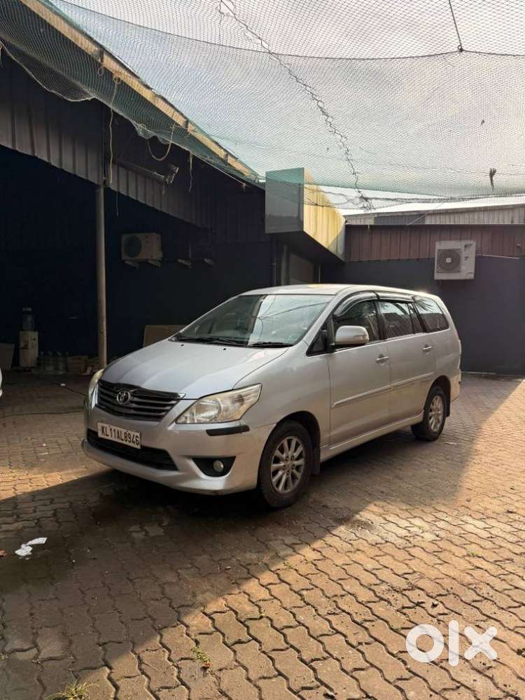 Toyota Innova 2.5 V 7 Str, 2012, Diesel