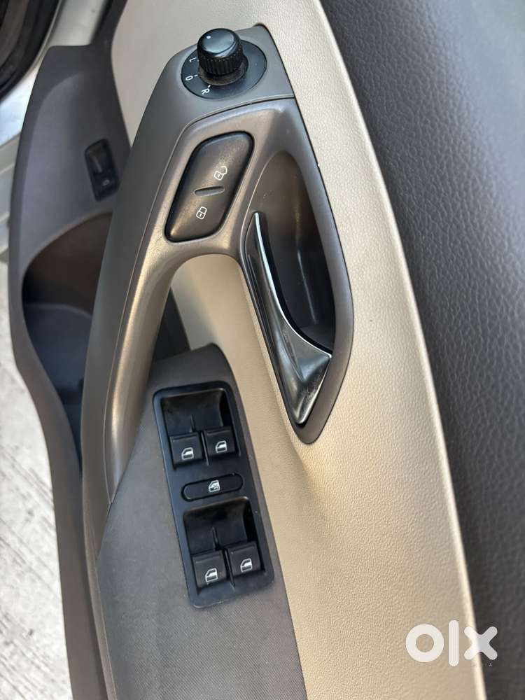 Volkswagen Vento 2010-2013 Ipl Ii Petrol Highline, 2011, Petrol