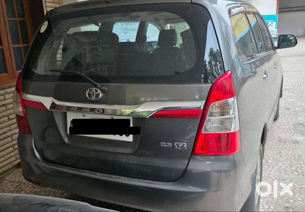 2013 Innova Manual Transmission, Single User, 193838 Km For Sale