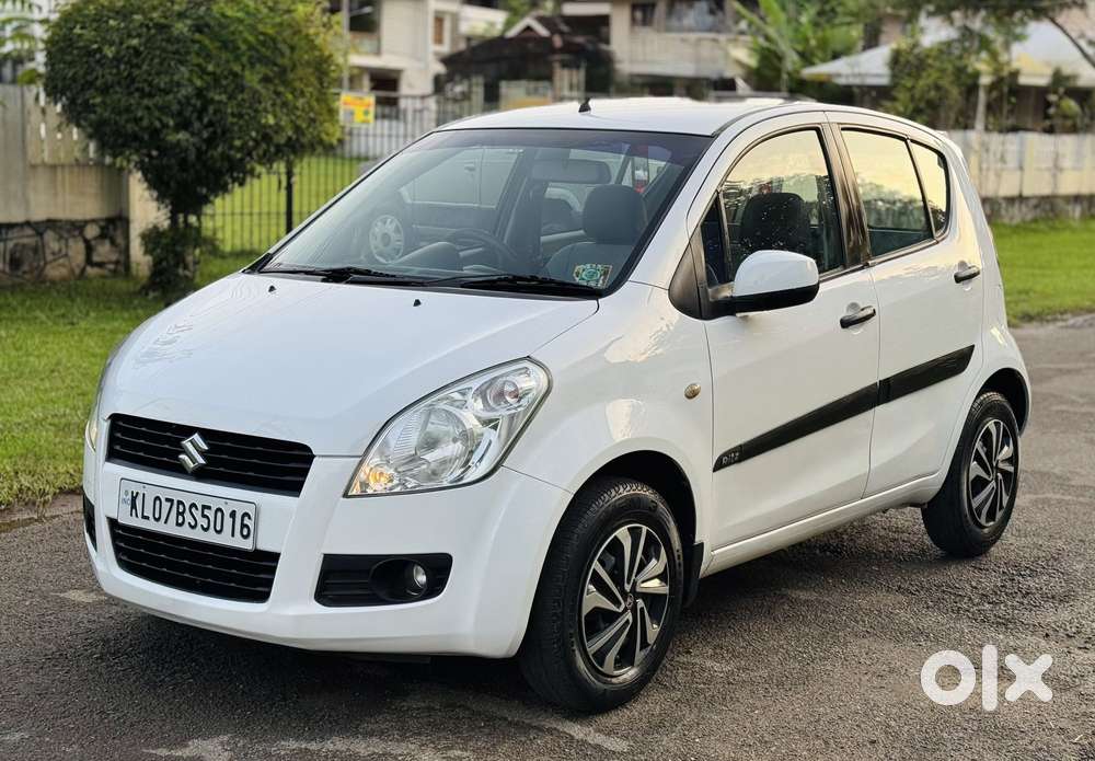 Maruti Suzuki Ritz Lxi, 2011, Petrol