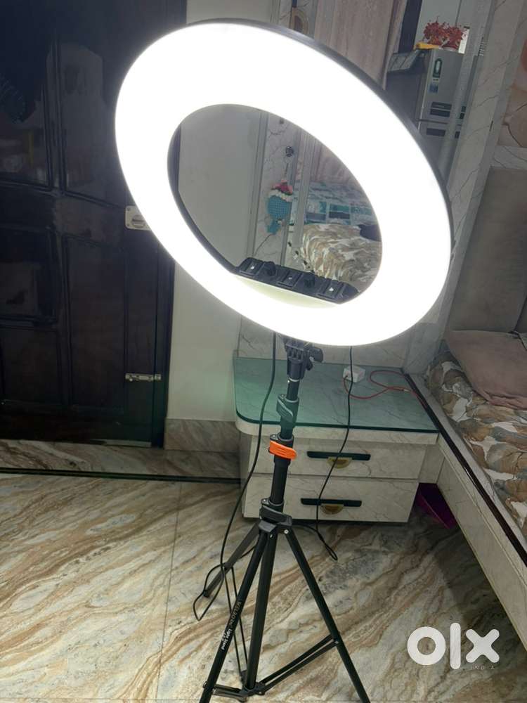 Digitek Platinum DPRL-19RT Ring Light &ndash; Excellent Condition