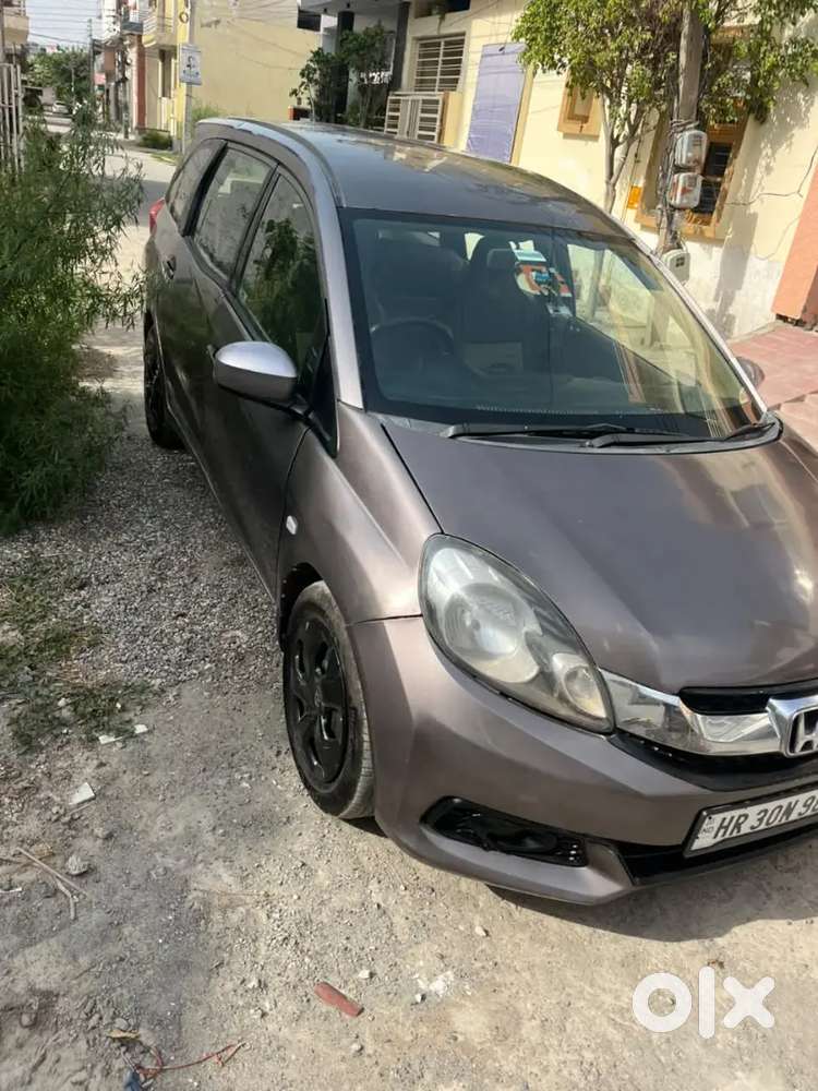 Honda Mobilio 2015 Diesel Well Maintained