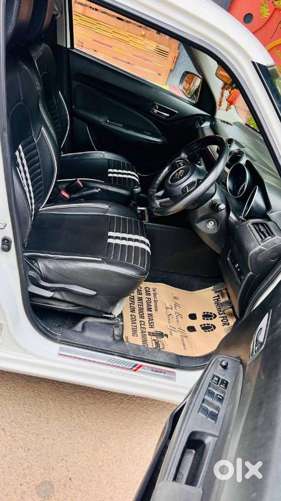 Maruti Suzuki Swift Vxi With Abs, 2021, Petrol