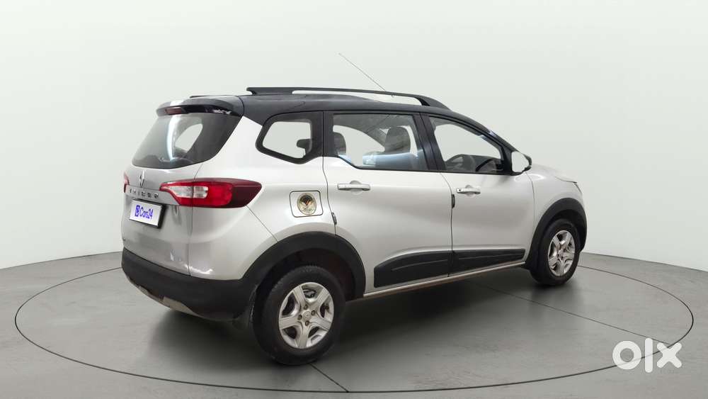 Renault Triber Rxt, 2022, Petrol