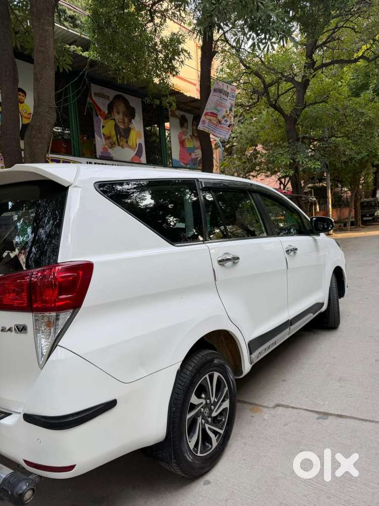 Toyota Innova Crysta 2.4 V, 2023, Diesel