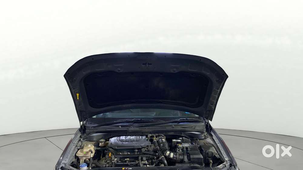 Hyundai Verna 1.5 Sx (o) Petrol Mt, 2023, Petrol