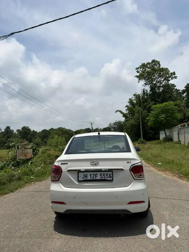 Hyundai Xcent 2015 Petrol 2nd Owner