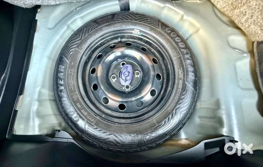 Maruti Suzuki Swift Vxi + Manual, 2018, Petrol