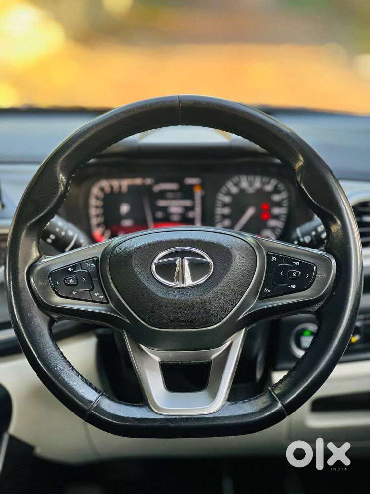 Tata Altroz 1.2 Xz Plus Petrol, 2022, Cng & Hybrids