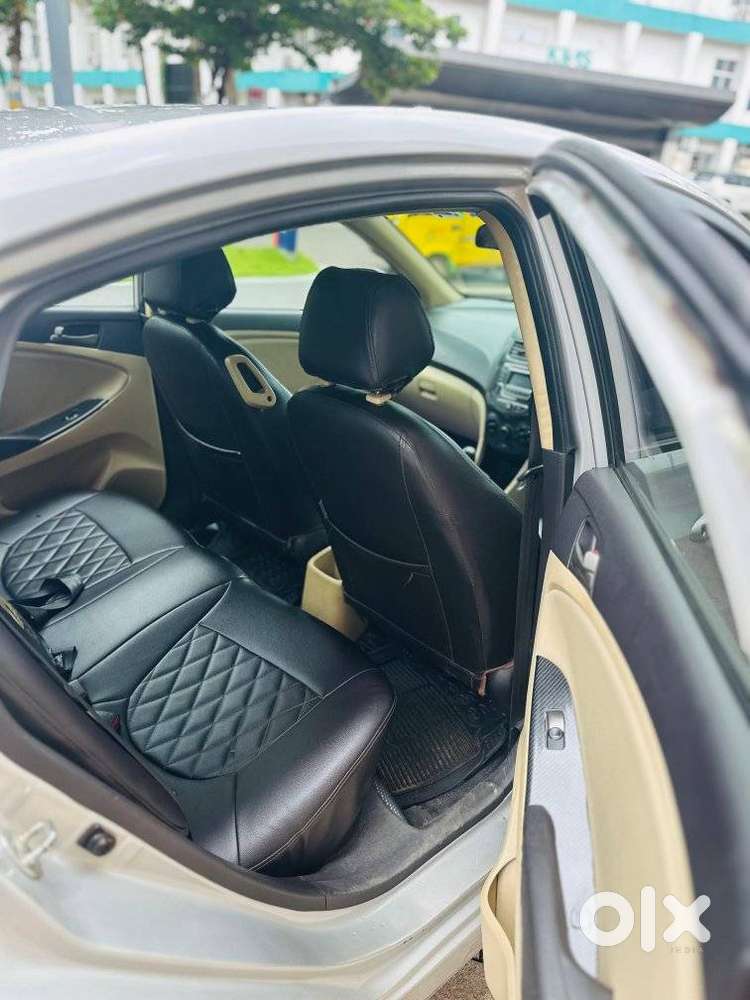 Hyundai Verna Fluidic 1.6 Vtvt, 2015, Petrol