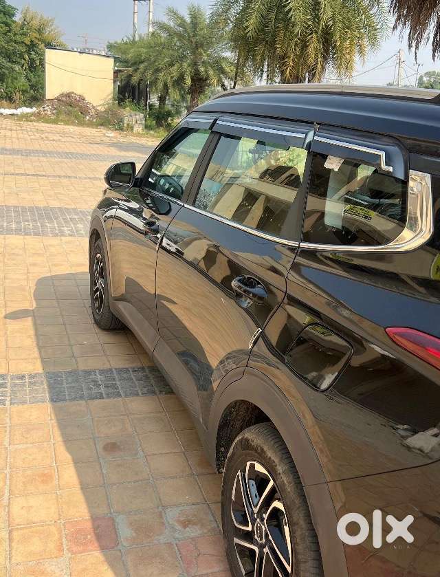 Kia Carens Petrol 2024 Model