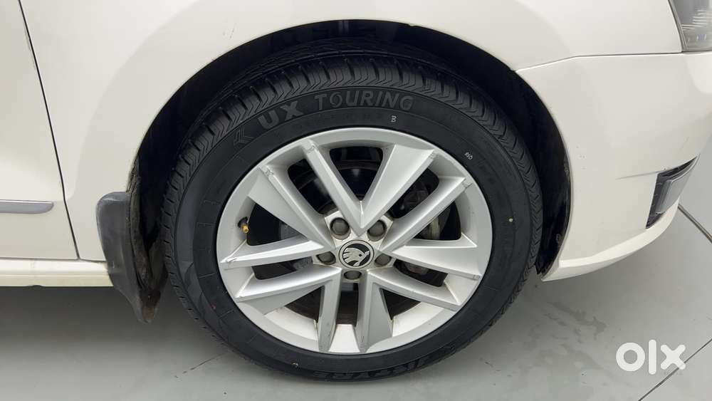 Skoda Rapid 1.5 Tdi Style/1.5 At Style, 2021, Petrol