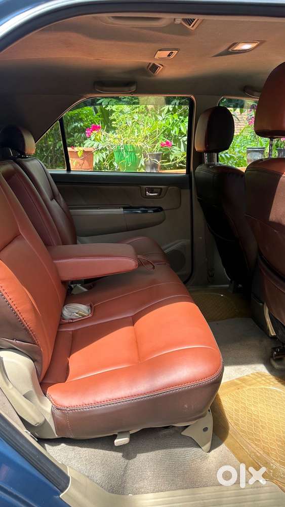 Toyota Fortuner 4x2 4 Speed At, 2012, Diesel