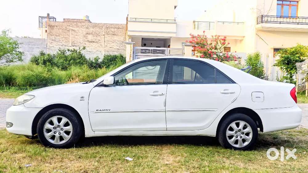 Toyota Camry 2004 Petrol Well Maintained