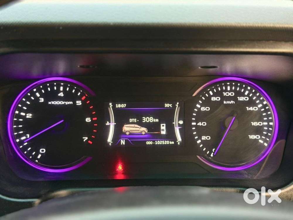 Mahindra Marazzo M8 8str, 2018, Diesel