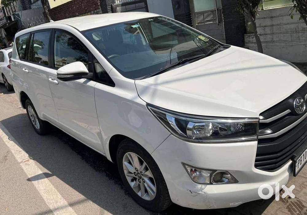 Toyota Innova Crysta 2017