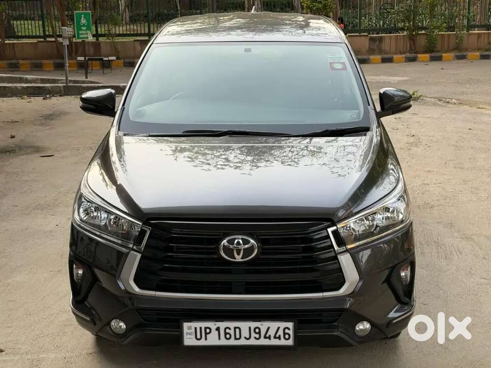 Toyota Innova Crysta G At 2022