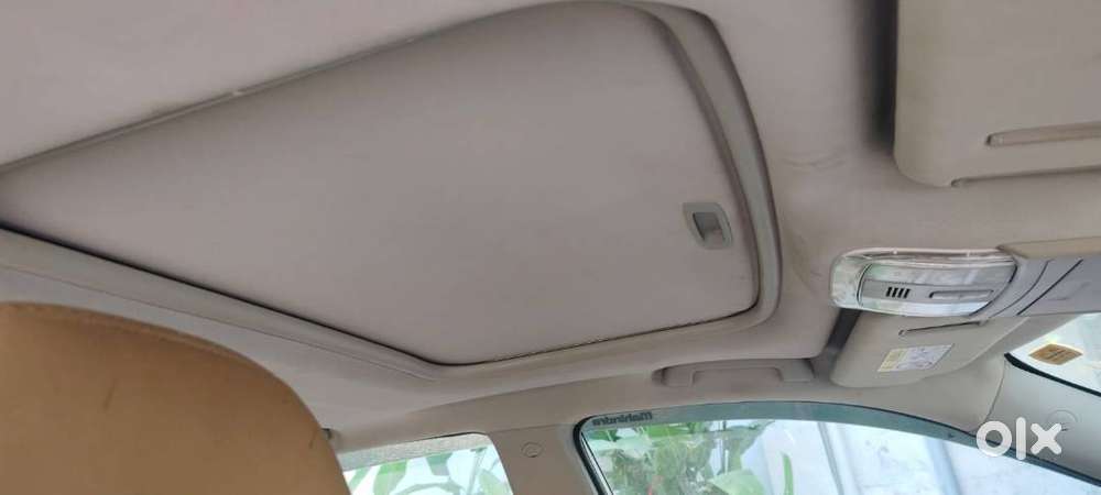 This Xuv Is A Top Model Car W11