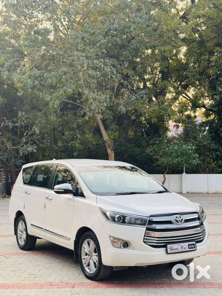 Toyota Innova Crysta 2.5z, 2016, Diesel