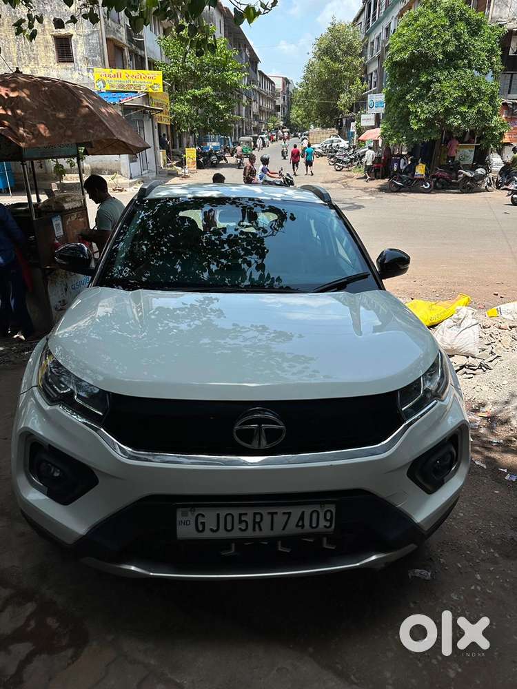 Tata Nexon Petrol 25355 Km Driven
