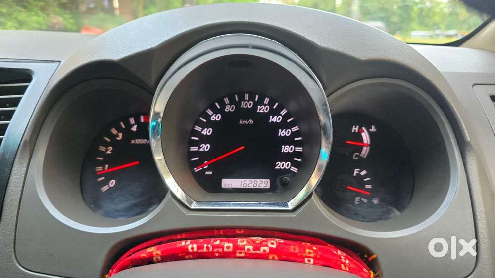 Toyota Fortuner 3.0 4x4 Manual, 2011, Diesel