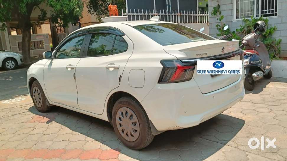 Maruti Suzuki Dzire Vxi Ags, 2025, Petrol