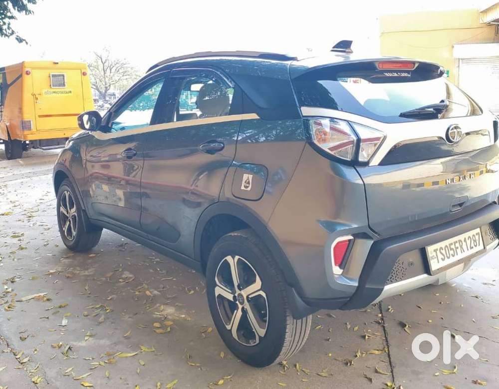Tata Nexon 1.2 Revotron Xz Plus Dual Tone, 2023, Petrol