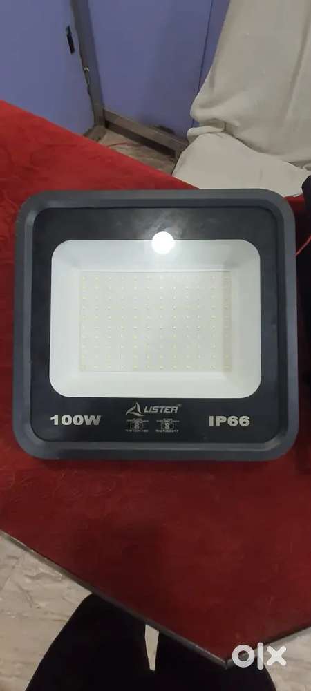 FLOOD LIGHT FOR SELL
