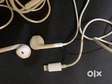 Iphone earphone online wired