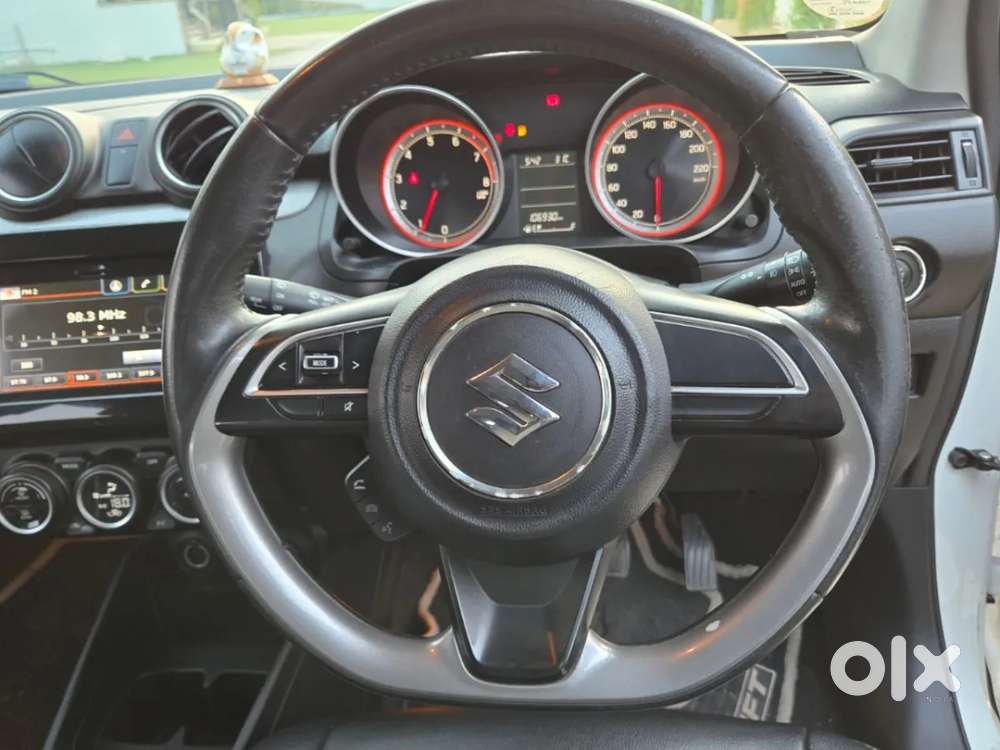 Maruti Suzuki Swift 1.3 Zxi, 2019, Petrol