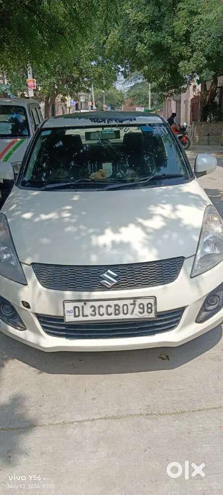 2012 Maruti Suzuki Swift Lxi पेट्रोल
