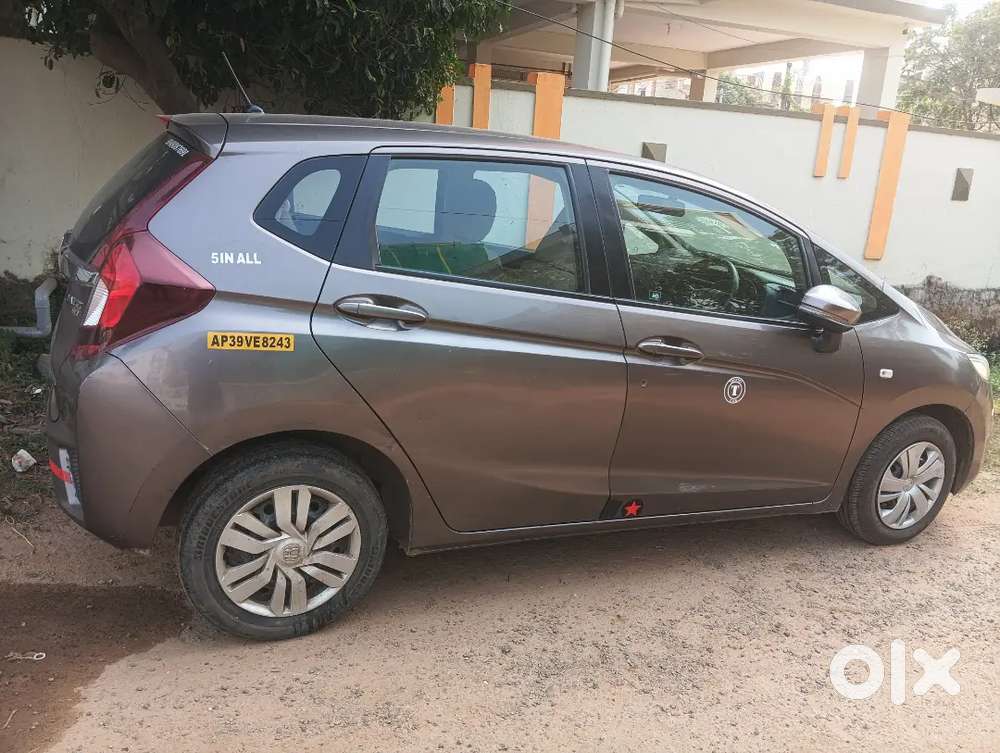 Honda Jazz 2017 Diesel 160000 Km Driven