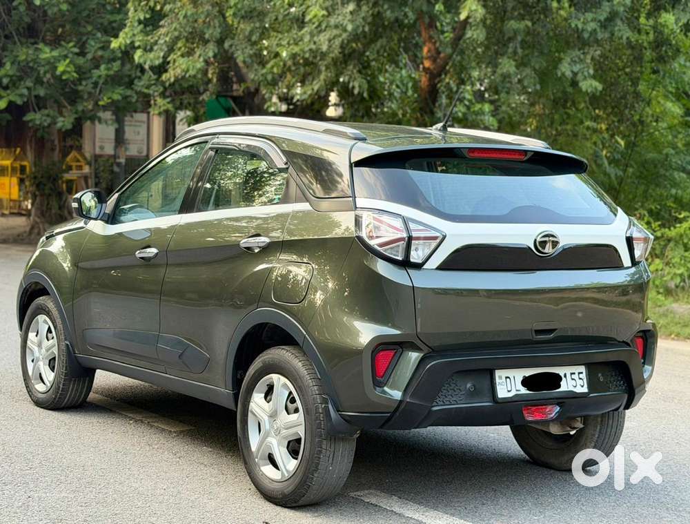 Tata Nexon 1.2 Revotron Xma Amt (s), 2020, Petrol