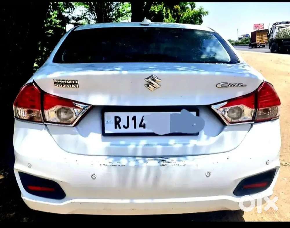 गाड़ी बहुत शानदार कंडीशन में