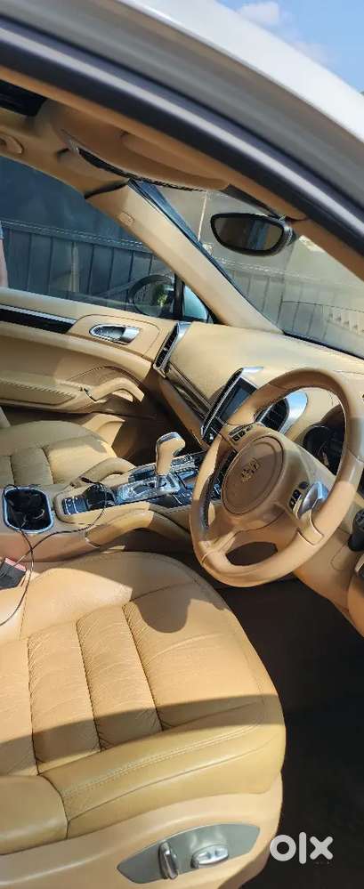 Porshe Cayenne Car Well Maintained