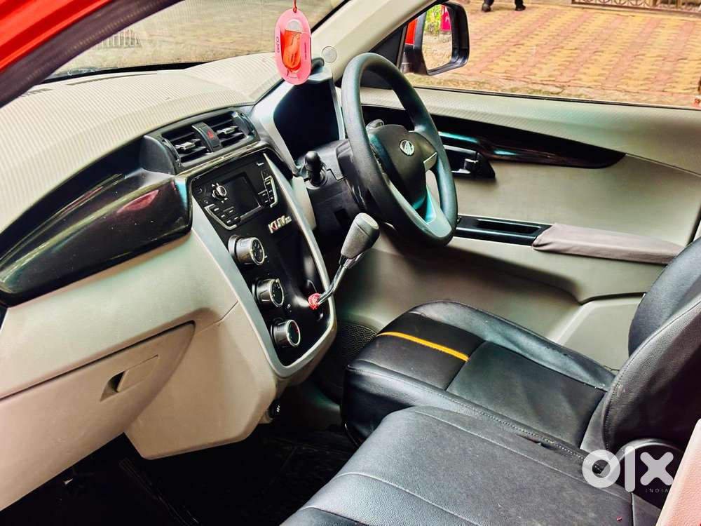 Mahindra Kuv 100 Mahindra-kuv-100-g80-k8, 2016, Petrol