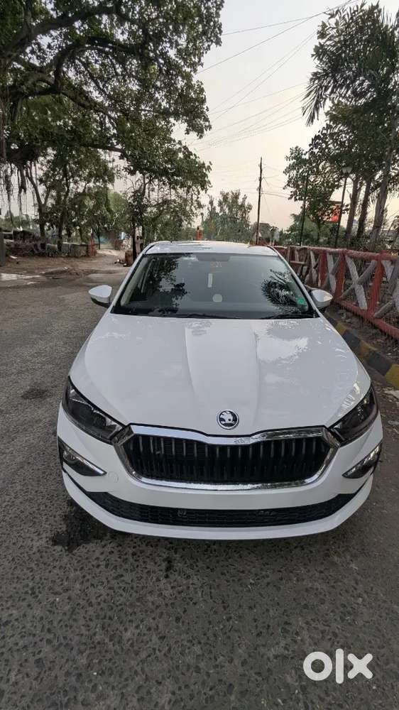 Skoda Slavia 2022 Petrol Well Maintained. 27000km Drievn