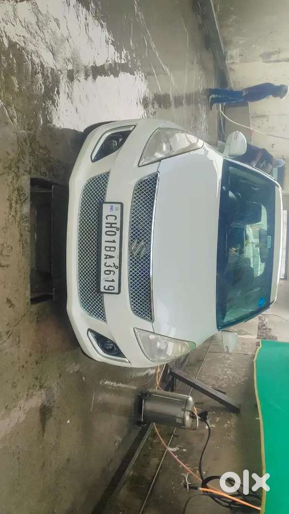 Maruti Suzuki Swift Vxi (o) Petrol