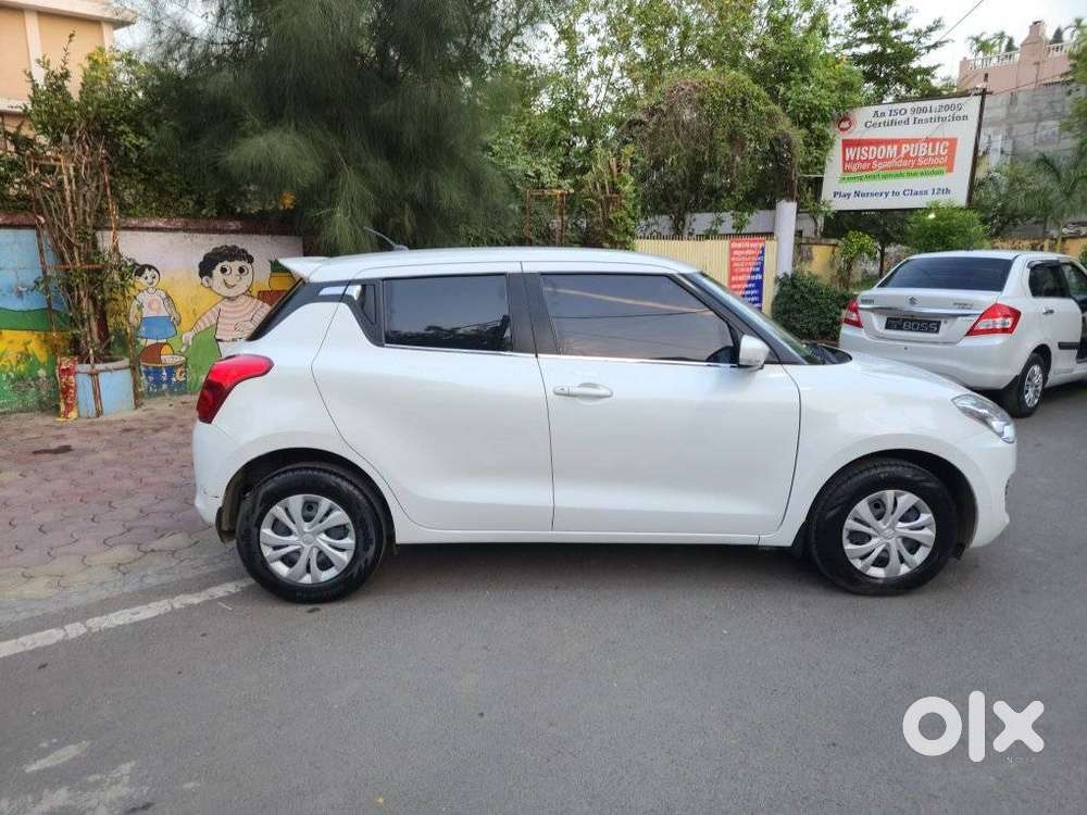 Maruti Suzuki Swift Vxi + Manual, 2021, Petrol