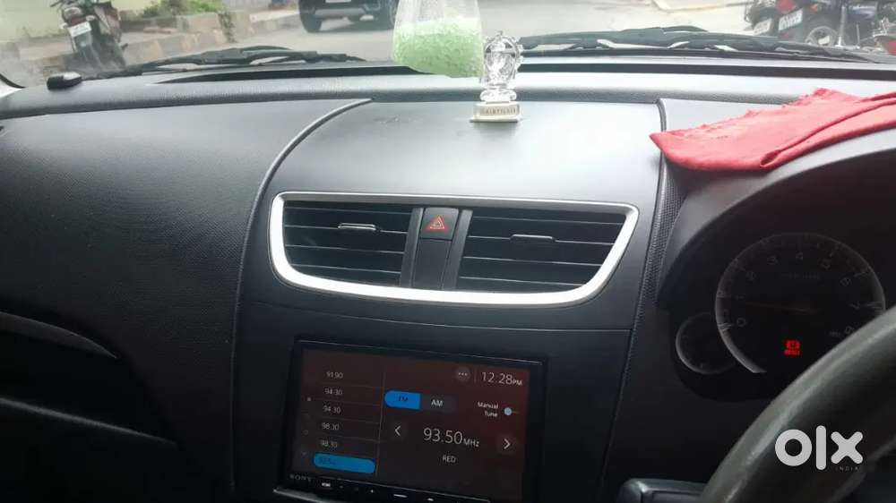 Maruti Suzuki New-gen Swift 2011 Petrol 37750 Km Driven