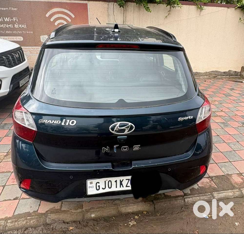 Hyundai Grand I10 Nios 2020 Sportz Automatic Petrol Petrol