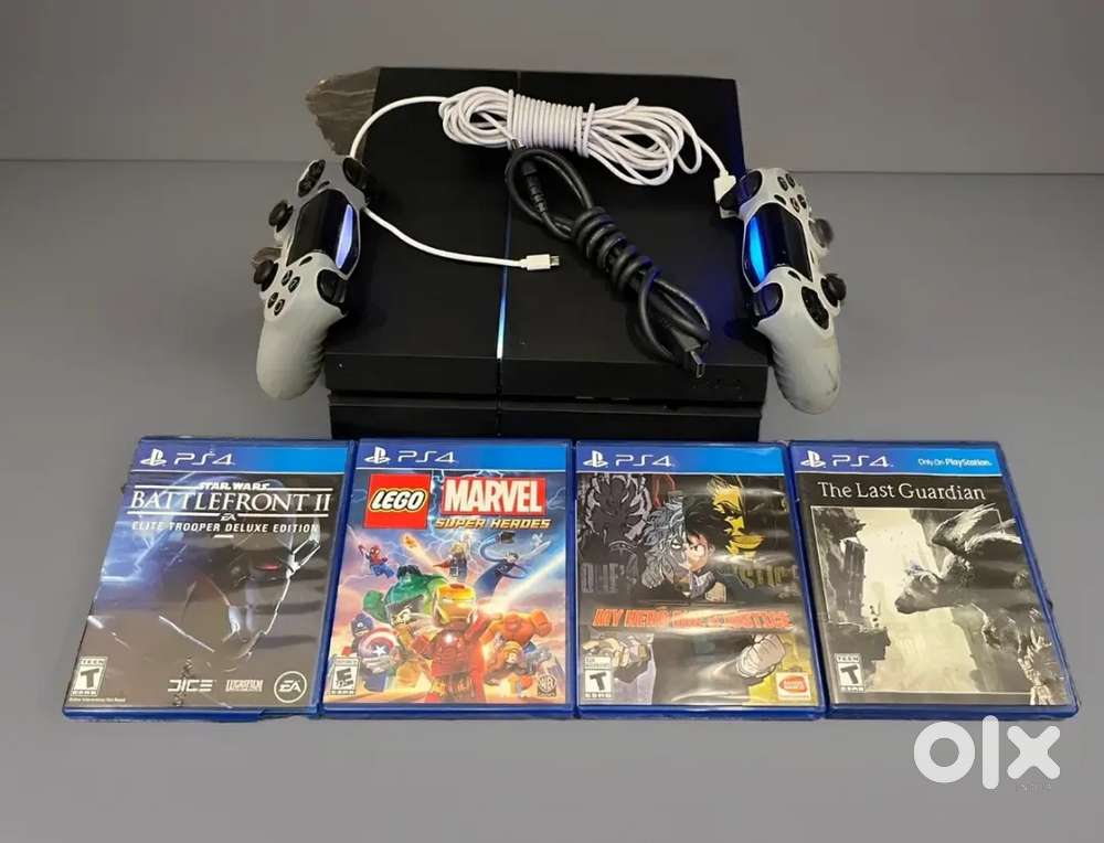 Sony PlayStation 4 500GB Console Bundle - 2 Controllers & Games - Games ...